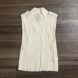 Kendall & Kylie sweater tank (size S)